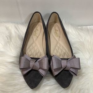 Migibili Grey Suede Ballet Flat w/ Light Grey Bow